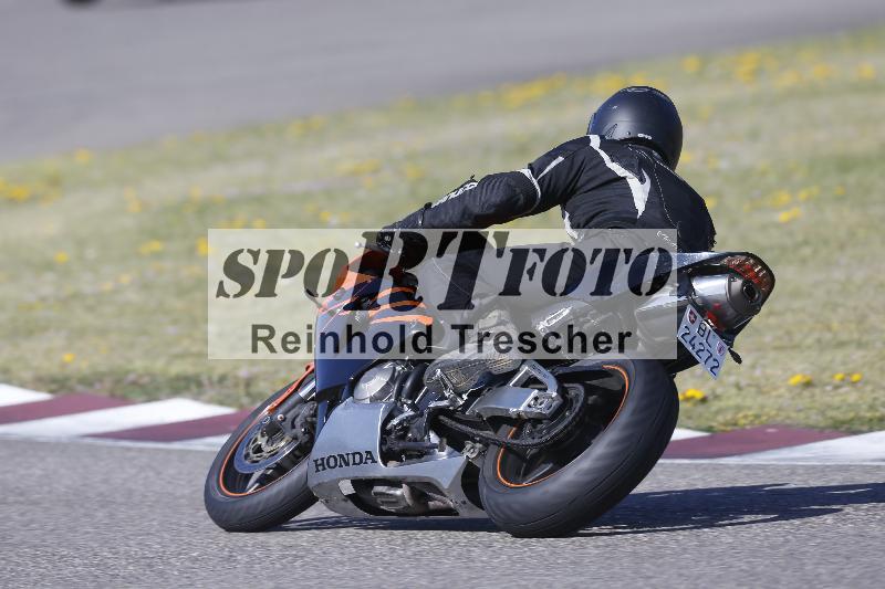 /06 08.04.2026 Cornu Master School ADR/Gruppe blau/backside